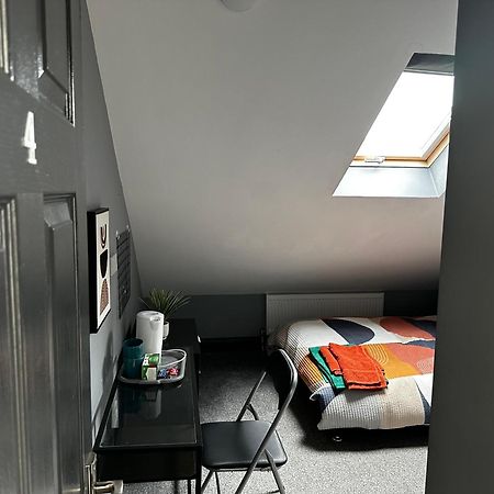 考文垂6D Hosting公寓 外观 照片